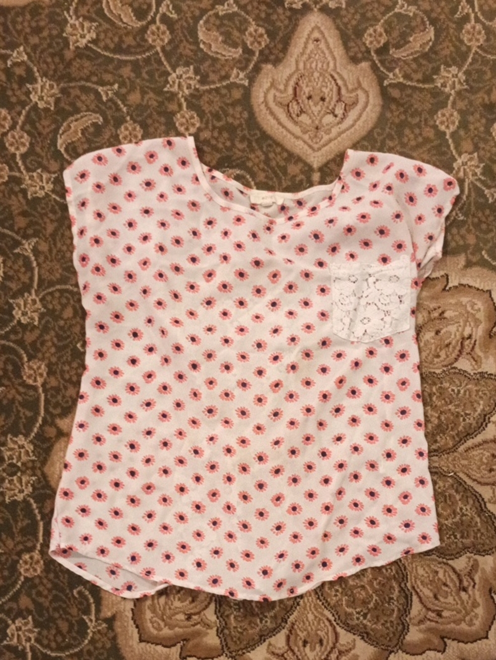 Girls' White Floral Pocket Tee